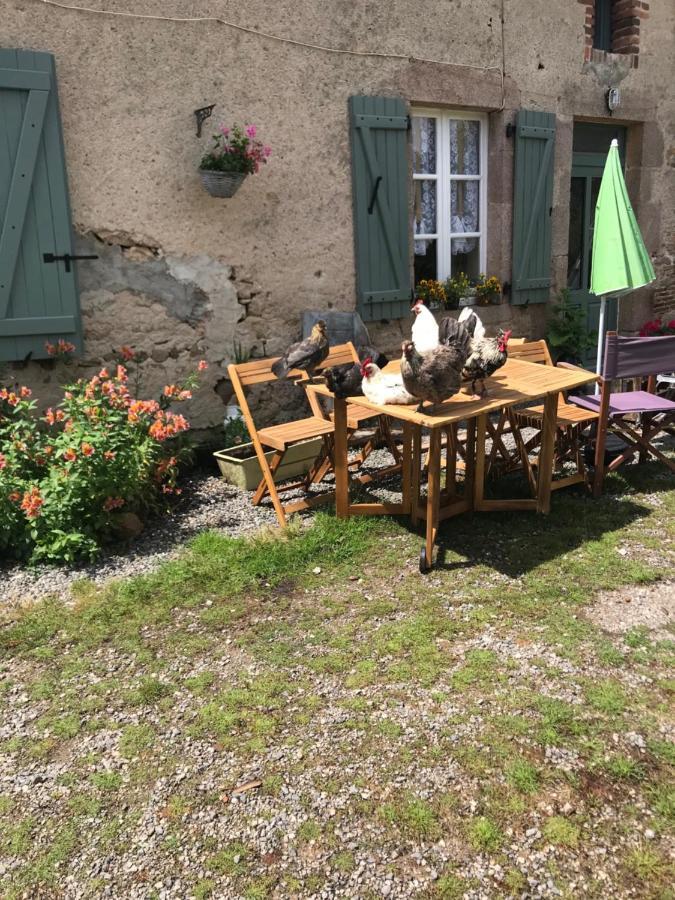 By The Wayside Lussac-Les-Eglises Exterior foto
